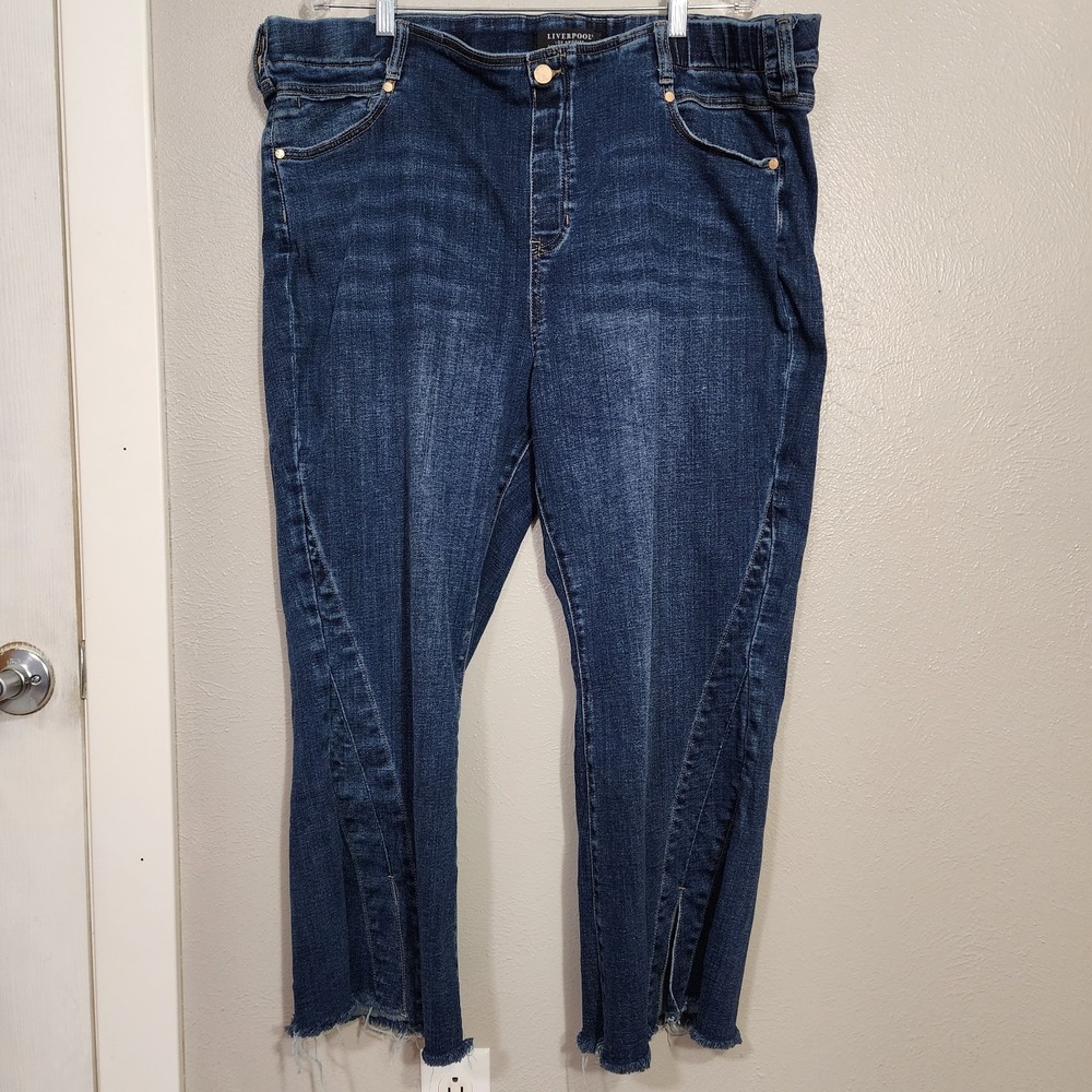 Liverpool Jean's Women's Plus Size 22W The Gia Glider Pull On Crop Flare